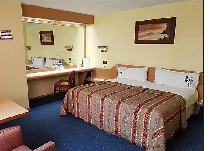 California Hotel 3*