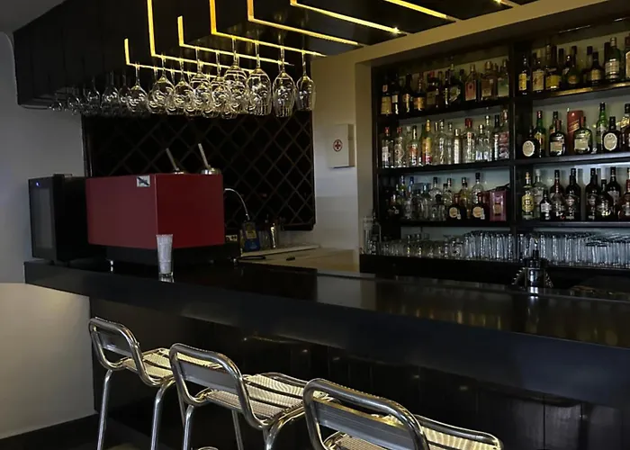 California Hotel 3*